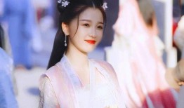 王鹤棣近况爆料最新消息,新作品备受期待，事业爱情双丰收